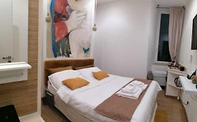 Abbracci Leandra Rooms